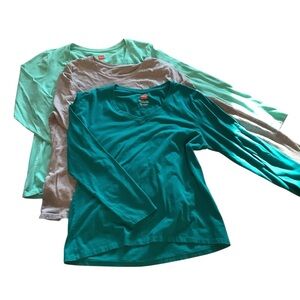 Hanes Women's BUNDLE of 3 Green, Grey, Teal Long Sleeve Tee Size L
